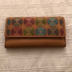 Fossil tan geometric print wallet